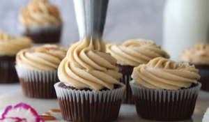 How to Thicken Caramel Frosting: Easy Tips for Perfect Consistency